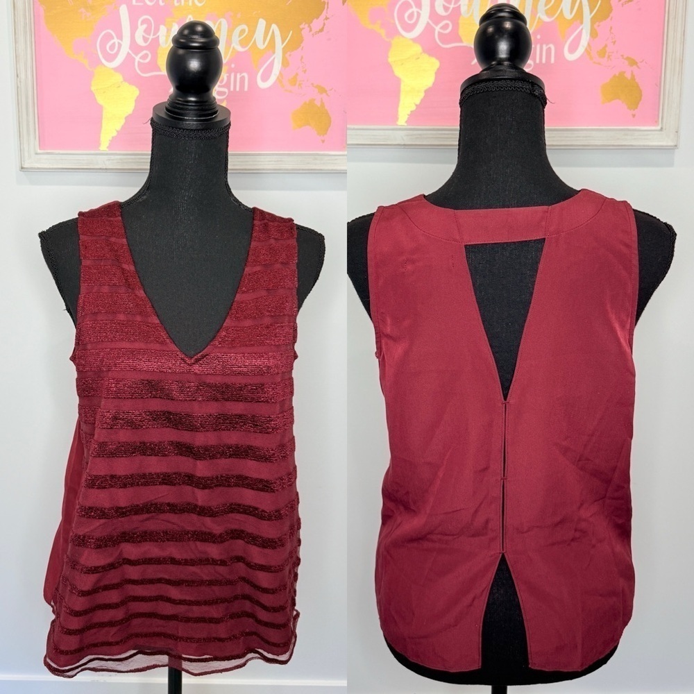Trouve Maroon Red Sleeveless V-Neck Blouse (S)